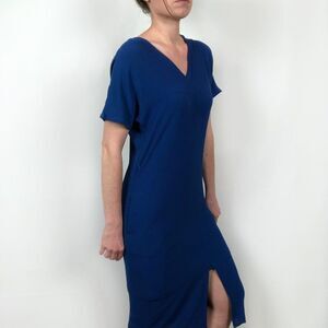 Bobeau Royal Blue Pocket Front Slit Shift Dress